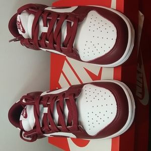 Nike Dunk Low Retro "Team Red"